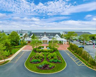 Sea Crest Beach Resort - North Falmouth - Playa