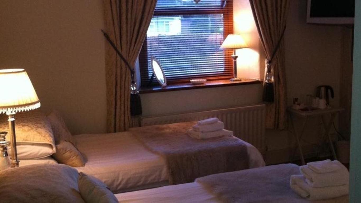Moor End Bed And Breakfast