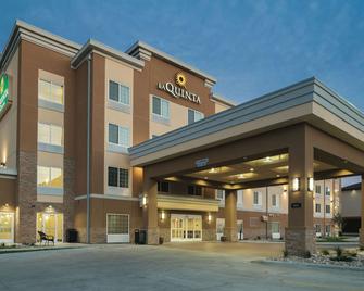 La Quinta Inn & Suites by Wyndham Grand Forks - Grand Forks - Edificio