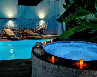 Valantas Garden Suite - Lardos - Pool