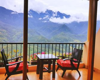 Sapa Odyssey Hostel - Pa sa - Balcón