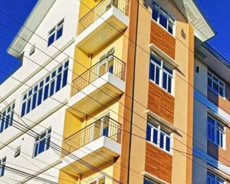 Visita highland Inn - Baguio - Building