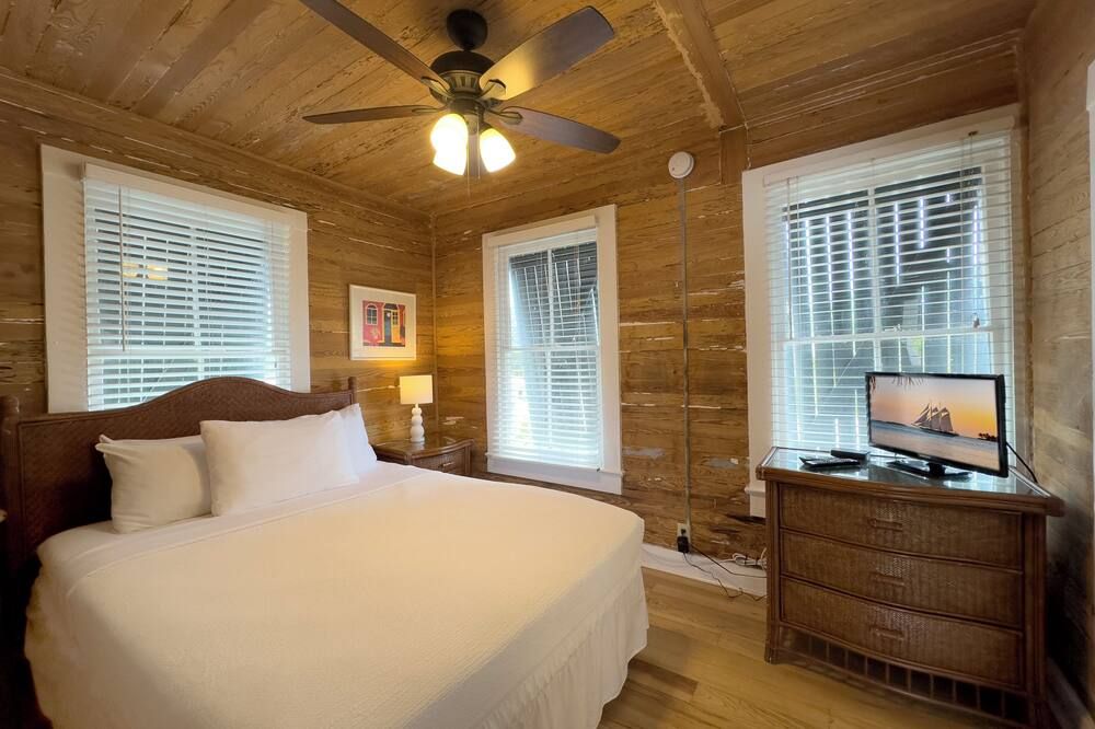 Tropical Utopia By Rent Key West Vacations -Quiet/Gated/Pool/Balcony/Pet Friendl - קי ווסט - חדר שינה