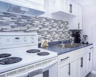 Centre of Niagara Peninsula - Welland - Kitchen