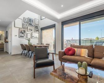 Exclusive Modern - Los Montesinos - Sala de estar