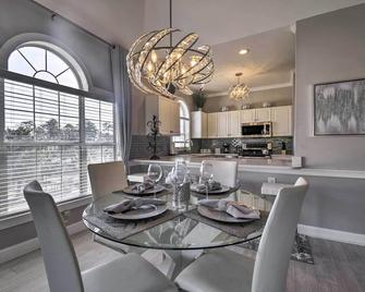 Myrtle Beach Condo Golf Course and Pool View! - Myrtle Beach - Dining room