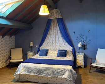 La Grange De Felix - Fontainebrux - Bedroom