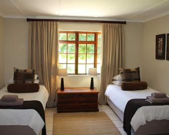 Travalia Guest Farm - Restvale - Habitación