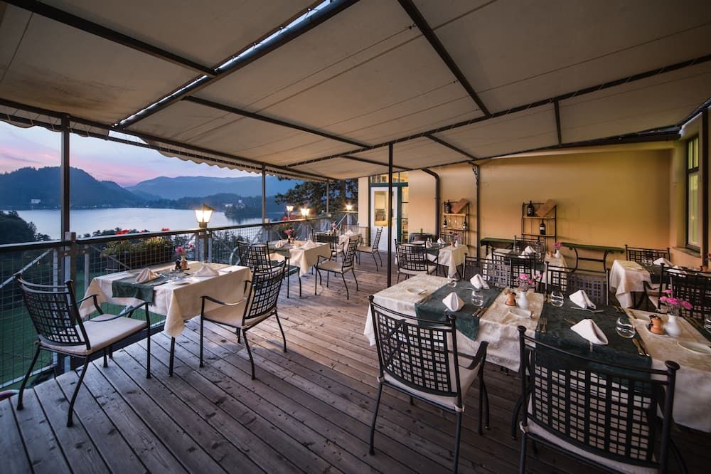 فندق تريغلاف - بليد - مطعم