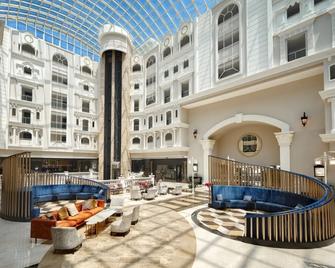 Sea World Resort & Spa - Side