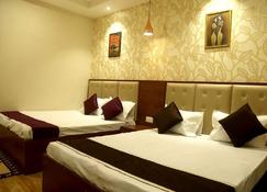 庇里牛斯家庭旅館 - 阿格拉 - Agra/阿格拉 - 臥室