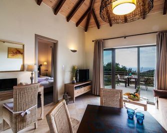 Christos Place - Palaiochora