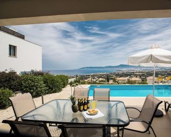 Latchi Holiday Villa Ev21 - Neo Chorio - Balcón
