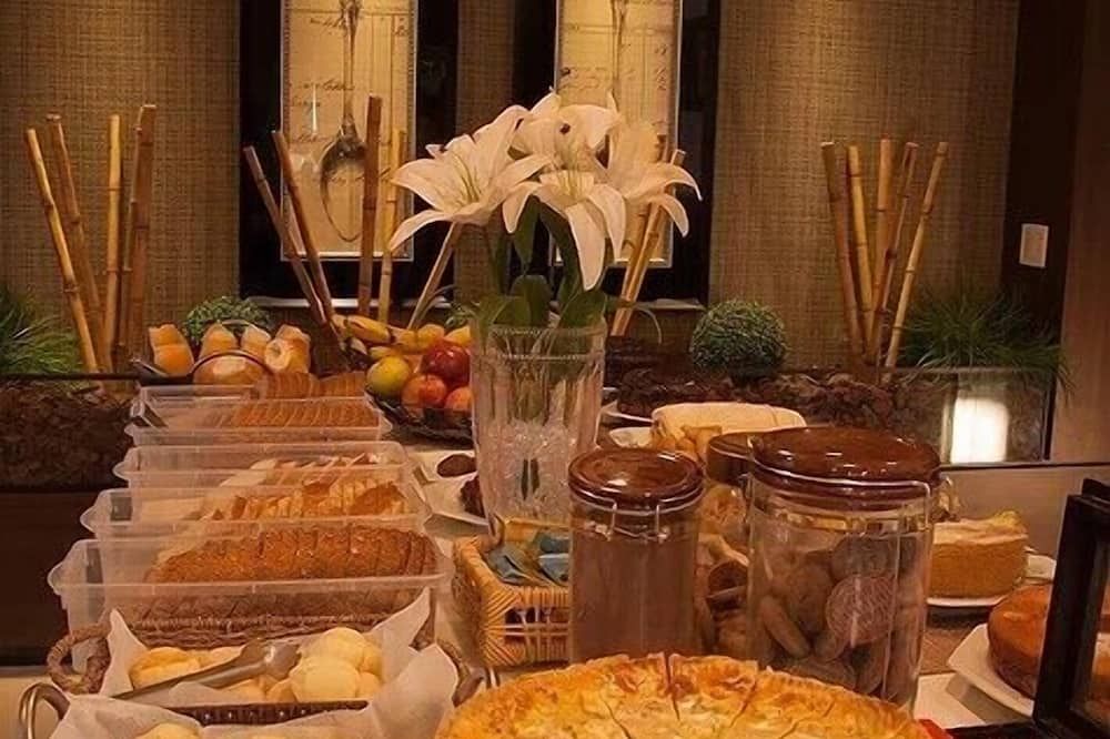 Hotel Valencia - Dourados - Buffet