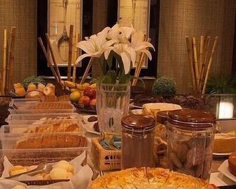 Hotel Valencia - Dourados - Buffet