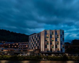 Quality Hotel Sogndal - Сондаль Гаукассен - Будівля