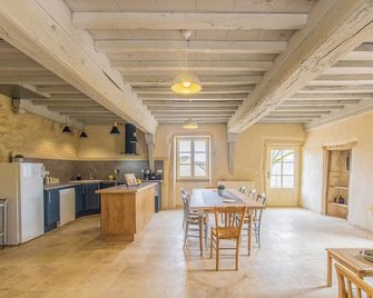 Une Pause à Outry - Ozenay - Ozenay - Kitchen