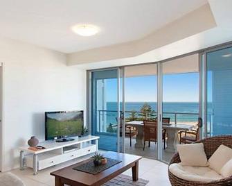 Blue C Coolangatta - Coolangatta - Living room