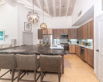 Pristine Bay 1316, 2 bed secluded and private - Coxen Hole - Küche