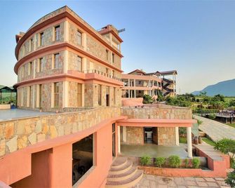 Palm Valley Dritan Resort - Udaipur - Building