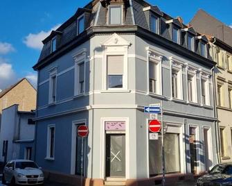 City Central Apartment House - Kaiserslautern - Bâtiment