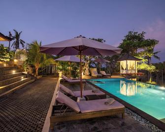 Akusara Jungle Resort And Spa - Nusa Penida - Pool