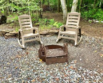 Cozy Cabin in the Woods - Wellsboro - Patio