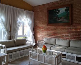 Hotel Villa Monarca - Zitacuaro - Living room