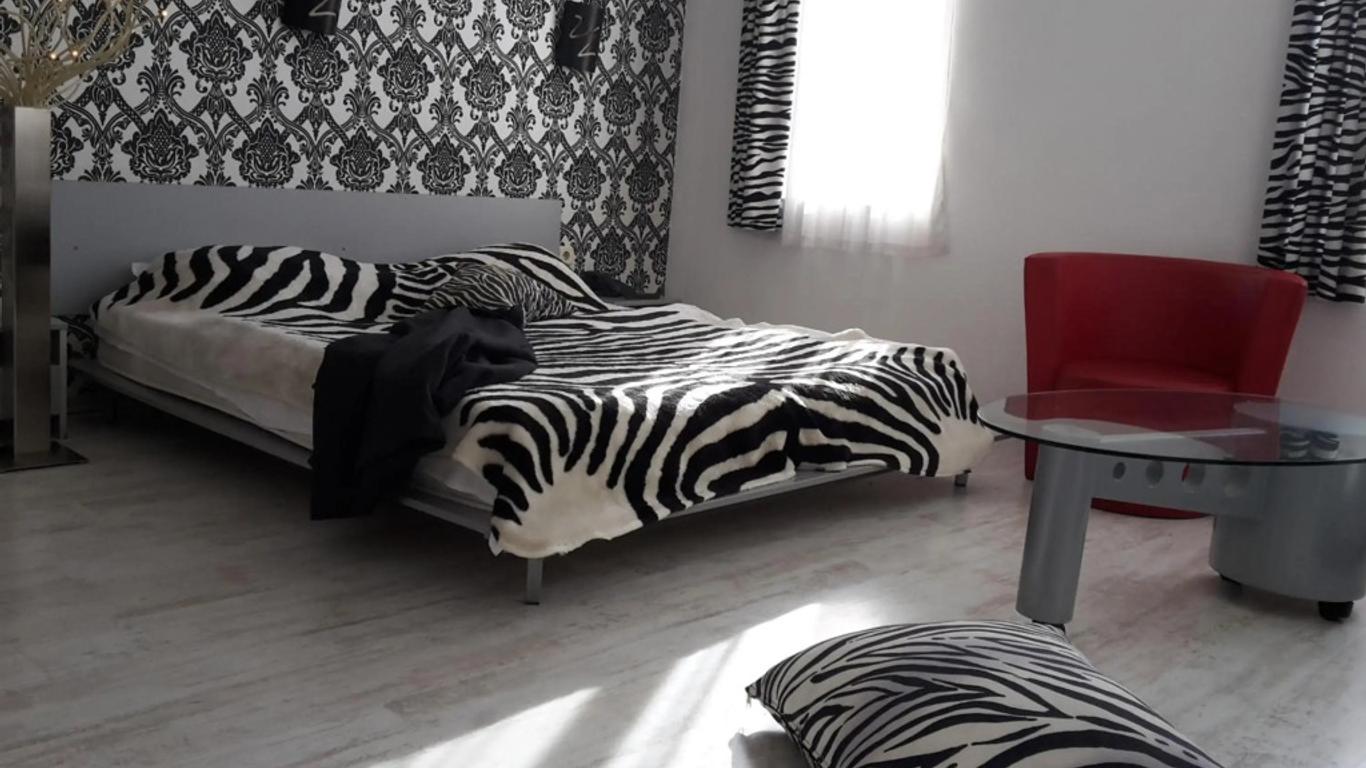 Scotty's Boutique Hotel