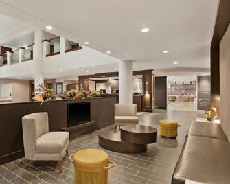 DoubleTree by Hilton McLean Tysons - McLean - Lobby