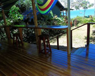 Bungalow with sea view - Agujitas de Drake - Edificio