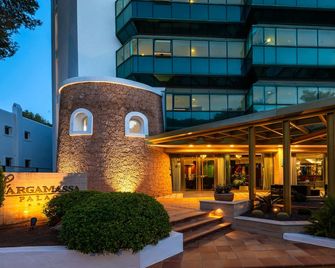 S'Argamassa Boutique Hotel - Santa Eulària des Riu - Byggnad