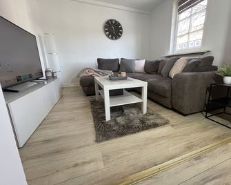 Ferienwohnung Am Bündheimer Schloss - Bad Harzburg - Sala de estar