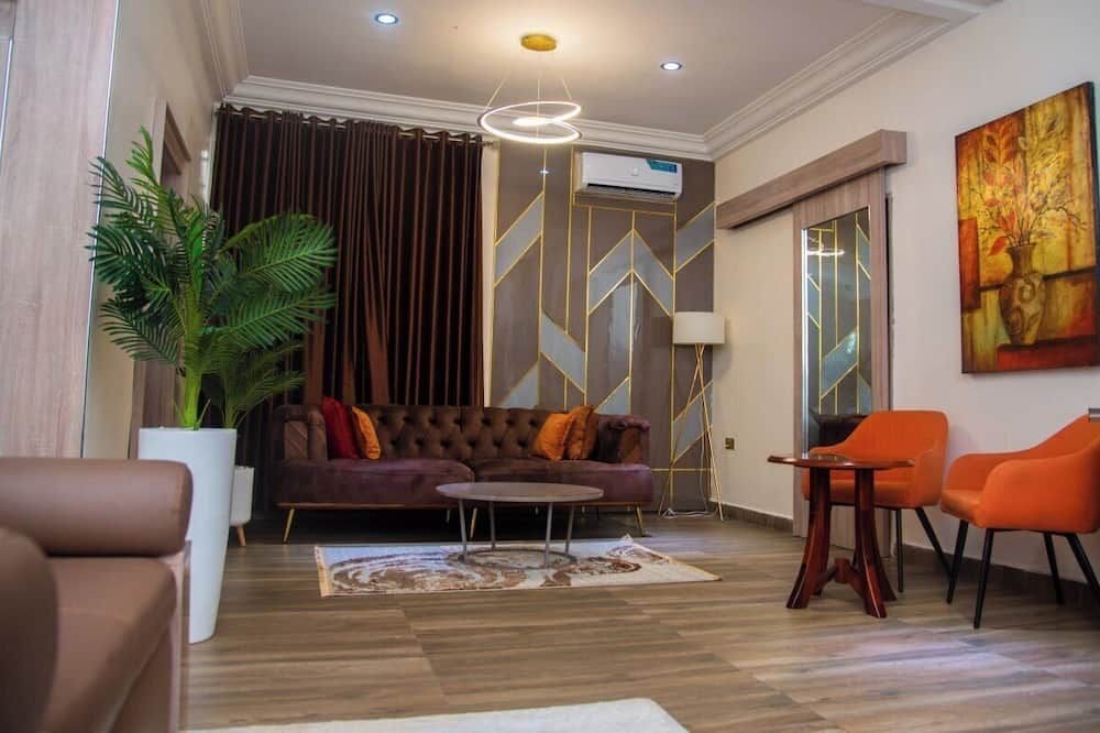 Golden Tulip Hotel -Gt31 Stadium Road - Port Harcourt - Living room