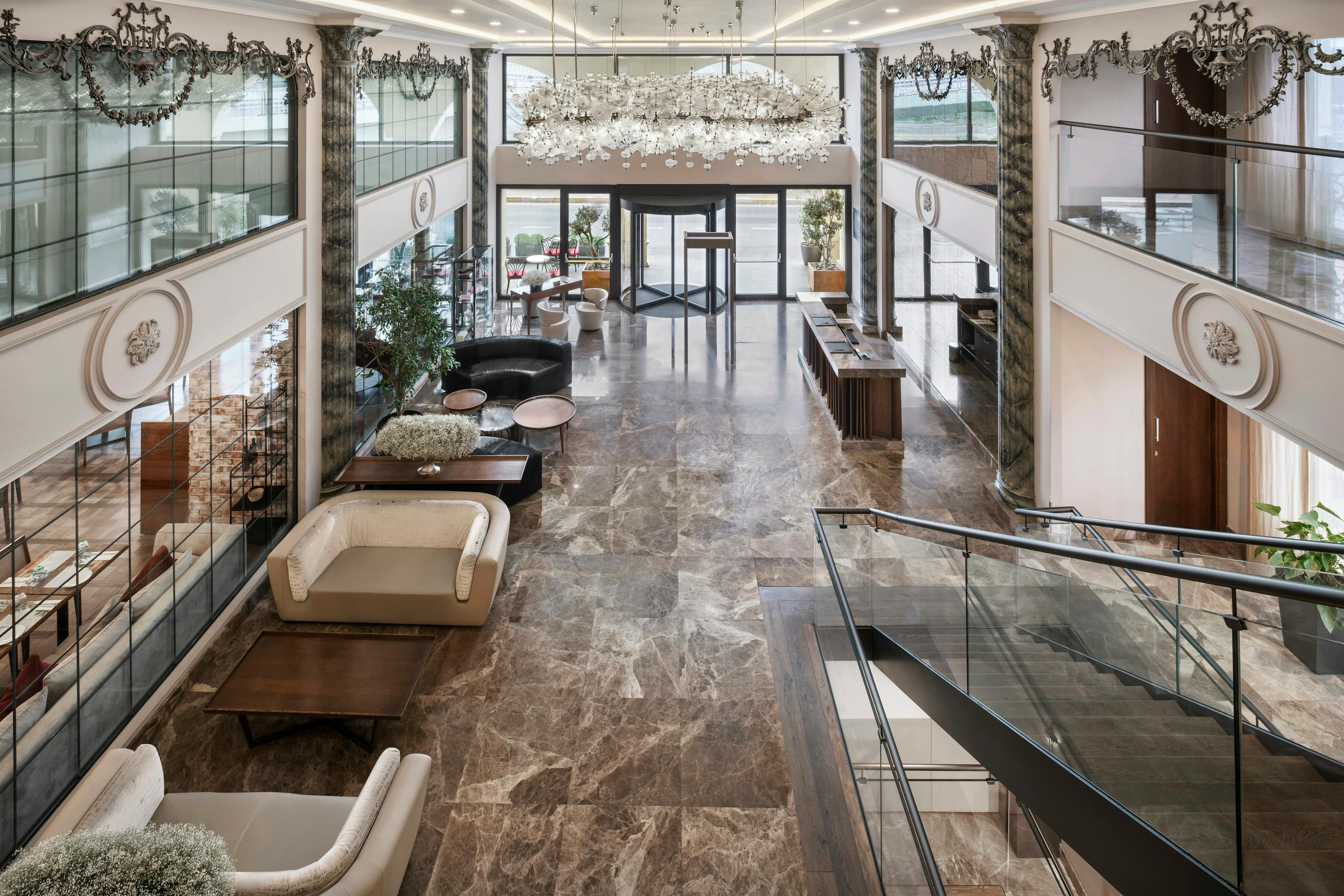 DoubleTree by Hilton Istanbul Gayrettepe - Istanbul - Lobby