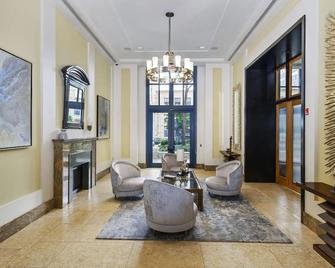 Amazing 2 BR Apartment Located at Pentagon City - Arlington - Lobby