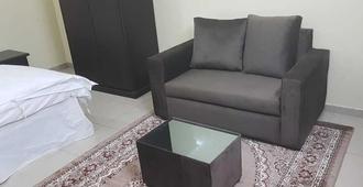 Al Eairy Furnished Apartments Hail 1 - Ha'il - Living room