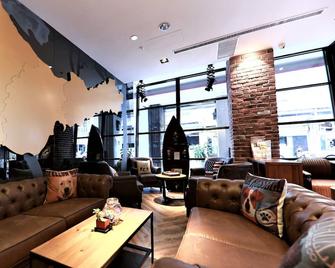 Smile 73 Hotel - טאיצ'ונג - טרקלין