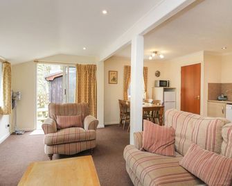 Dogwood Timber Lodge - Keswick - Salon