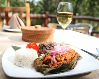 Okaan - Piste - Comida