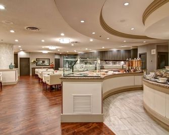 Chateau Lacombe Hotel - Edmonton - Buffet