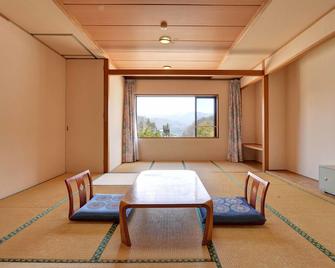 Oze Iwakura Resort Hotel - Katashina - Essbereich