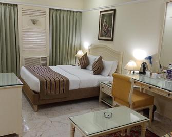 Empires Hotel - Bhubaneswar - Slaapkamer