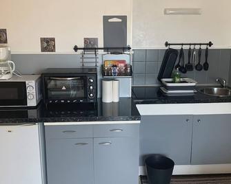 Studio Proche Cure Thermal - Luxeuil-les-Bains - Kuchyň