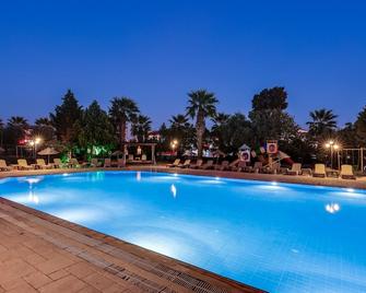 Güre Saruhan Termal Otel - Güre - Pool