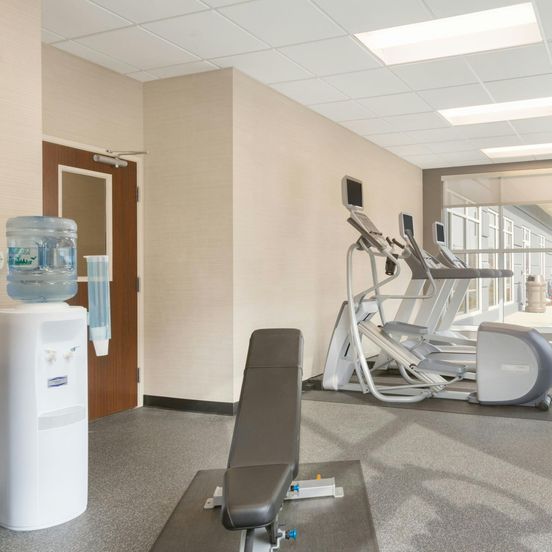 Fairfield Inn & Suites by Marriott Pittsburgh Airport/Robinson Township image 1