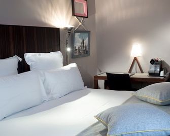 Saint Dominique - París - Habitación