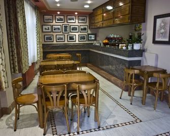 Hotel Dona Nieves - Noreña - Bar