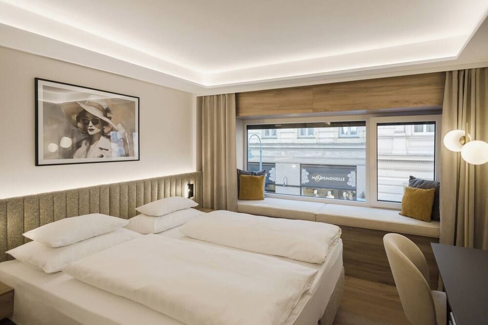 هوتل شوارزر بار - لينز - غرفة نوم