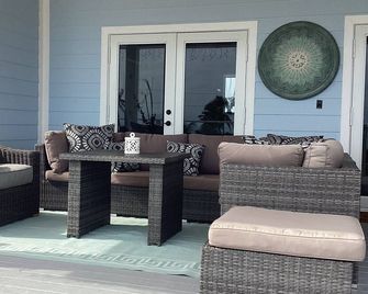 New home w/ gorgeous ocean views.,Boat slip , stunning deck & beach access. - Treasure Cay - Patio